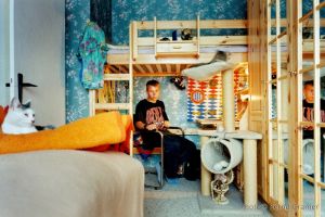 T/Räume - Jugendliche in ihren Kinderzimmern 1995-2000